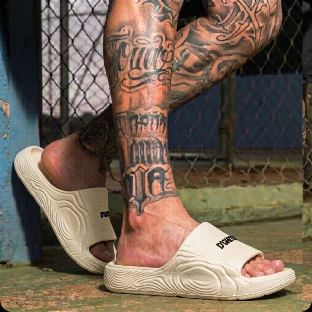 Chinelo Nuvem 3D